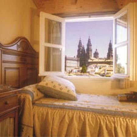 Hostal Alfonso Santiago de Compostela Bilik gambar